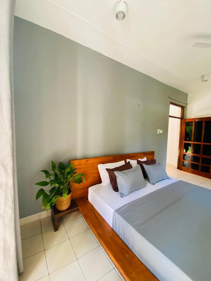 Surf N Spice - Hiriketiya Hotell Dikwella Eksteriør bilde