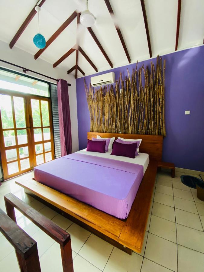 Surf N Spice - Hiriketiya Hotell Dikwella Eksteriør bilde